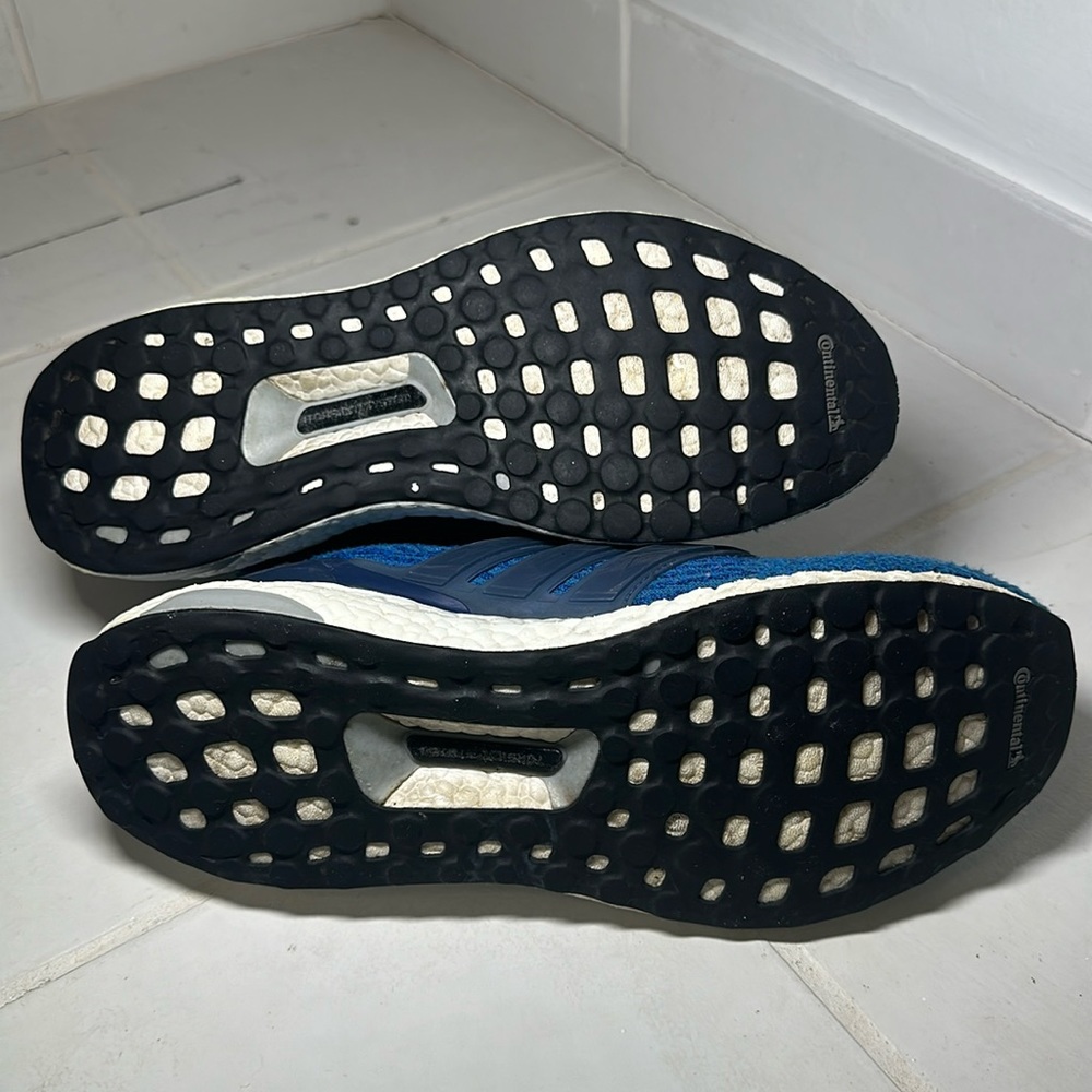 Adidas Ultraboost Size 9 US BA8844